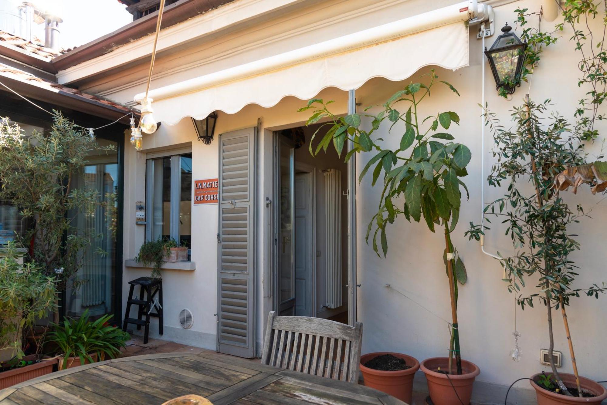 Youhosty - Nerino 10 *