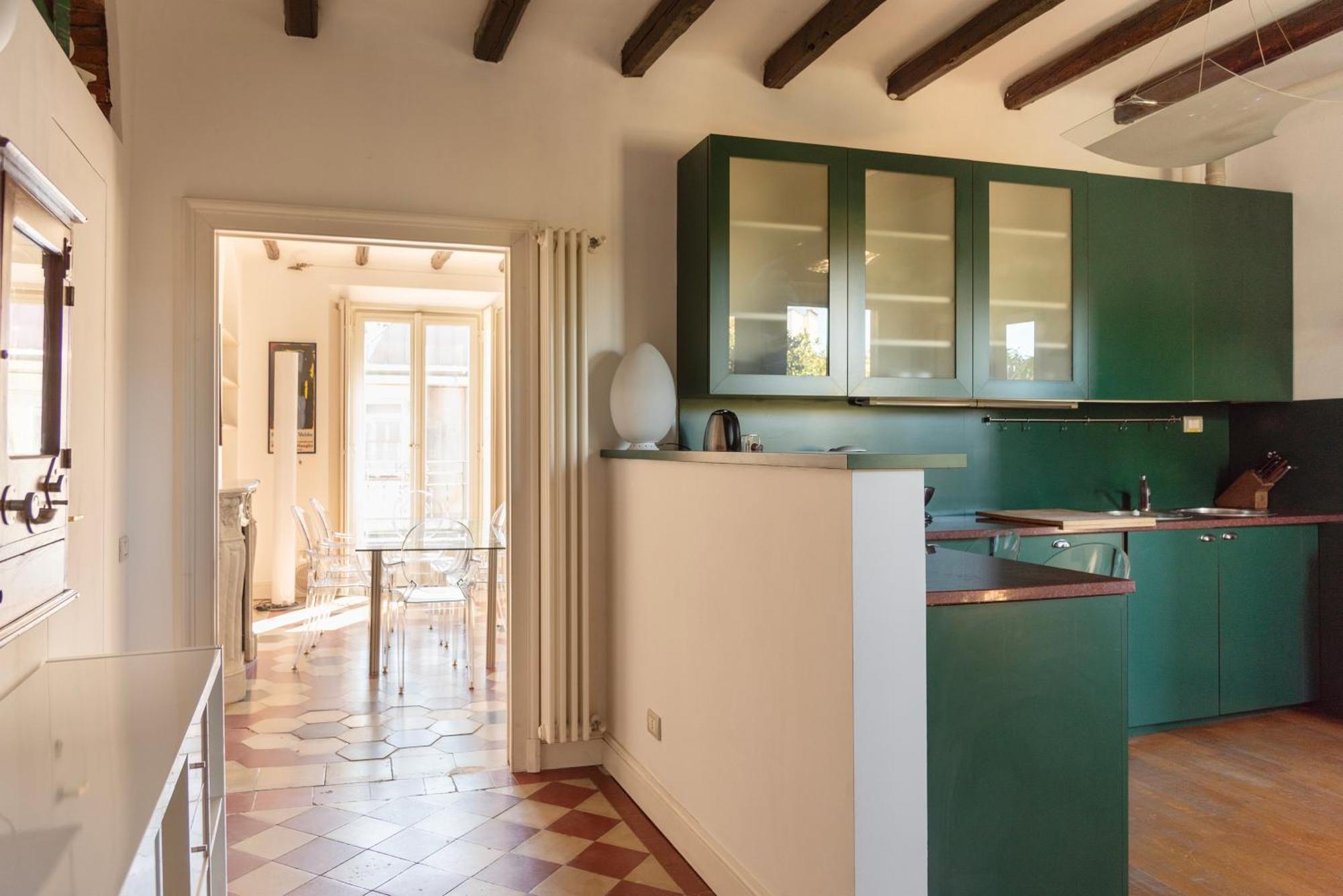 Youhosty - Nerino 10 Mailand