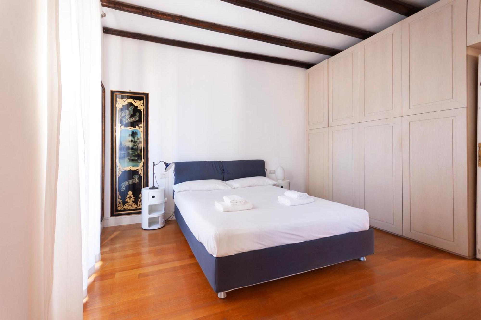 Youhosty - Nerino 10 Apartment